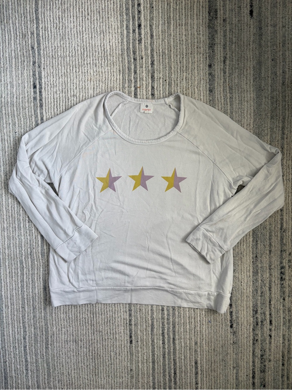 Sundry Women's Light Gray Star Graphic Long-Sleeve Top
